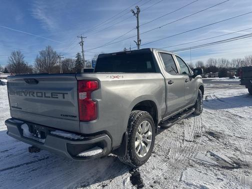 2023 Chevrolet Silverado 1500 Custom