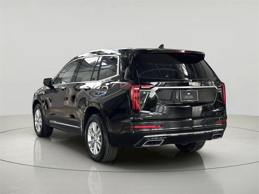 2023 Cadillac XT6 Luxury AWD