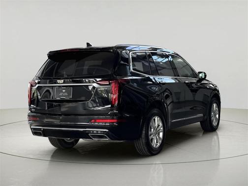 2023 Cadillac XT6 Luxury AWD