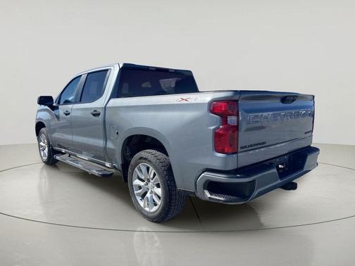 Sterling Gray Metallic 2023 Chevrolet Silverado 1500 Custom
