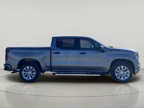Sterling Gray Metallic 2023 Chevrolet Silverado 1500 Custom