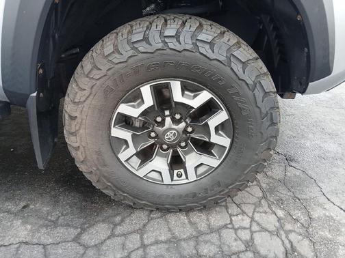 Silver Sky Metallic 2021 Toyota Tacoma TRD Off Road