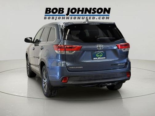 Shoreline Blue Pearl 2019 Toyota Highlander XLE