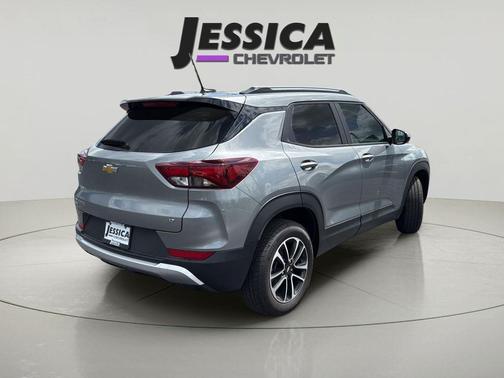 Sterling Gray Metallic 2025 Chevrolet Trailblazer LT