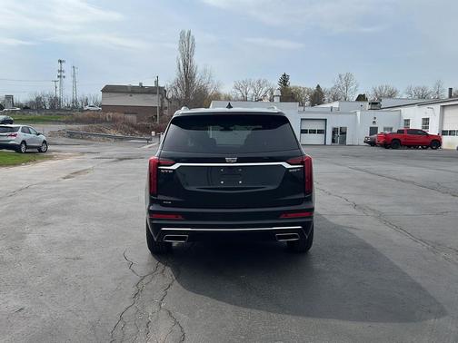 Stellar Black Metallic 2024 Cadillac XT6 Luxury AWD