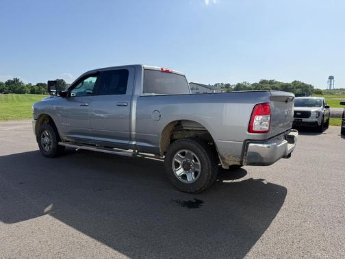 Billet Silver Metallic Clearcoat 2022 RAM 2500 Big Horn Crew Cab 4x4 6'4' Box
