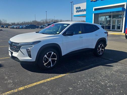 Summit White 2024 Chevrolet Trax FWD 1RS