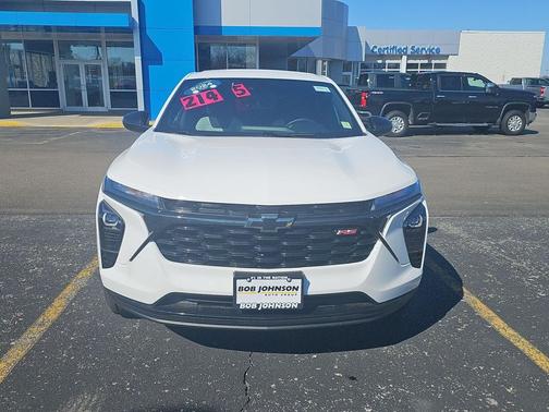 Summit White 2024 Chevrolet Trax FWD 1RS