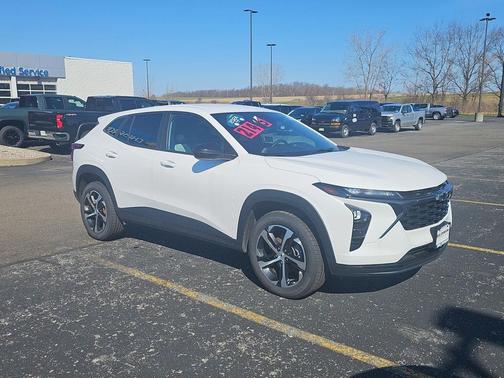 Summit White 2024 Chevrolet Trax FWD 1RS