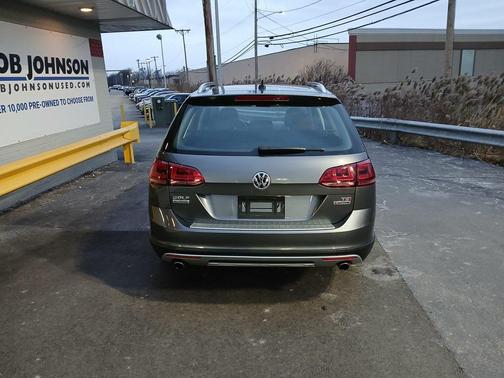 2017 Volkswagen Golf Alltrack 4Motion