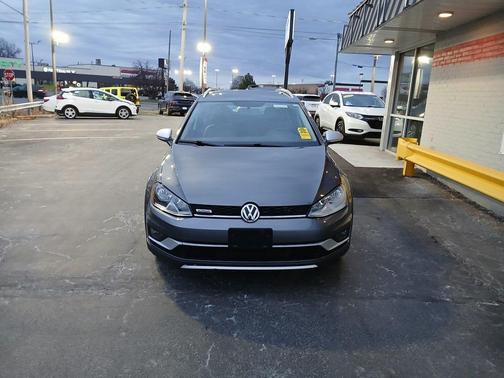 2017 Volkswagen Golf Alltrack 4Motion