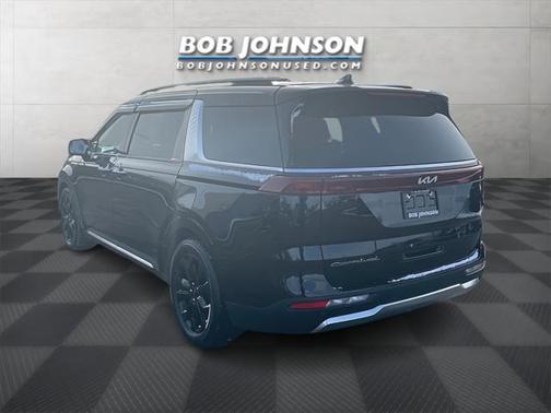 2022 Kia Carnival SX