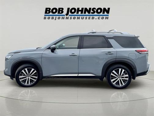 2022 Nissan Pathfinder Platinum 4WD