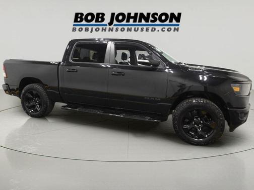 Diamond Black Crystal Pearlcoat 2019 RAM 1500 Big Horn