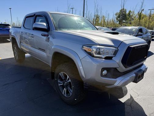 2017 Toyota Tacoma SR5