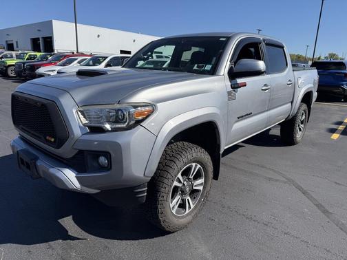 2017 Toyota Tacoma SR5
