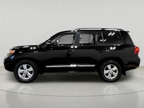 2013 Toyota Land Cruiser Base