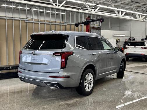 2023 Cadillac XT6 Luxury AWD