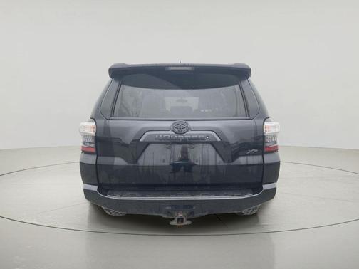 Midnight Black Metallic 2018 Toyota 4Runner SR5 Premium