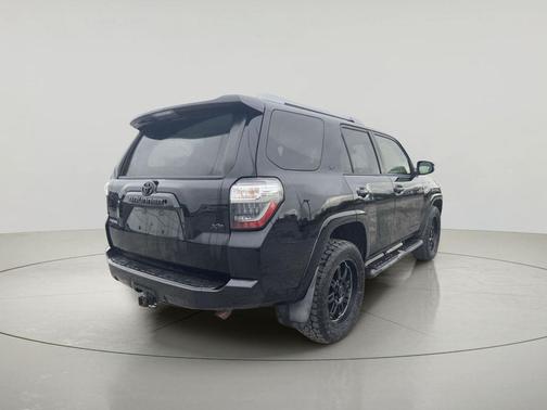 Midnight Black Metallic 2018 Toyota 4Runner SR5 Premium