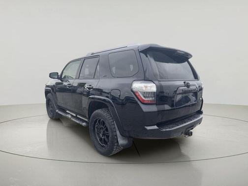Midnight Black Metallic 2018 Toyota 4Runner SR5 Premium