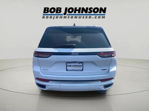 2023 Jeep Grand Cherokee Summit