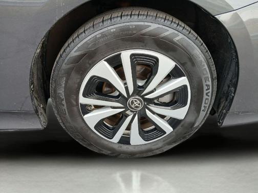 Magnetic Gray Metallic 2019 Toyota Prius Prime Plus