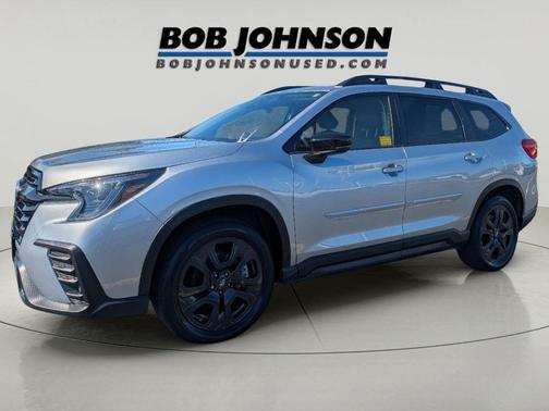 Ice Silver Metallic 2025 Subaru Ascent Onyx Edition 7-Passenger