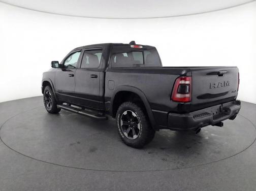 Diamond Black Crystal Pearlcoat 2021 RAM 1500 Rebel