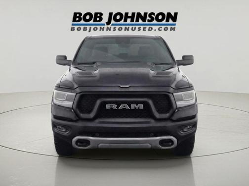 Diamond Black Crystal Pearlcoat 2021 RAM 1500 Rebel