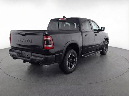 Diamond Black Crystal Pearlcoat 2021 RAM 1500 Rebel