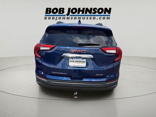 Marine Metallic 2022 GMC Terrain SLE