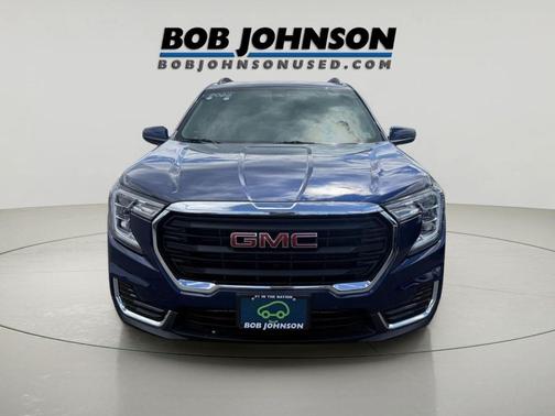 Marine Metallic 2022 GMC Terrain SLE
