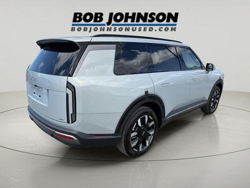 Ivory Silver 2027 Kia Telluride S