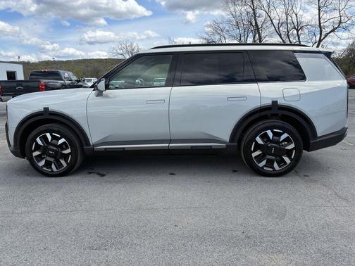 Ivory Silver 2027 Kia Telluride S