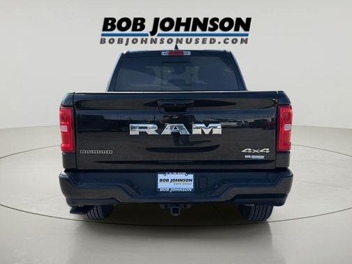 Diamond Black Crystal Pearlcoat 2025 RAM 1500 Big Horn/Lone Star