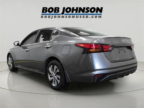 2022 Nissan Altima S FWD