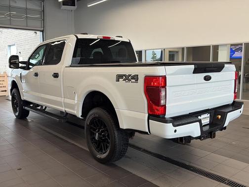 Oxford White 2022 Ford F-250 XLT