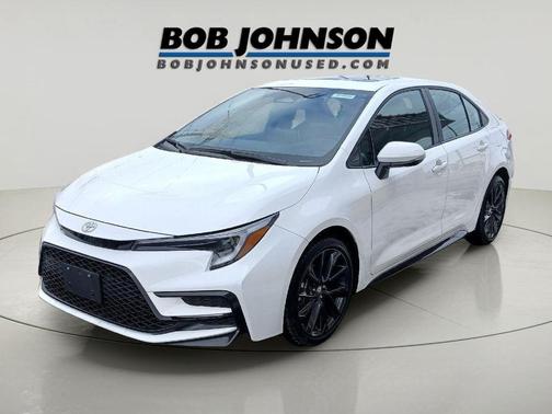 Ice Cap 2025 Toyota Corolla SE