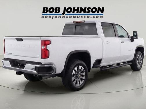 Summit White 2026 Chevrolet Silverado 2500 LT