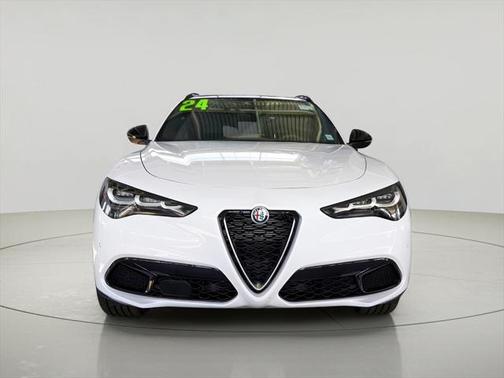 2024 Alfa Romeo Stelvio Ti