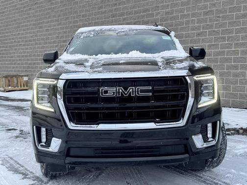 2023 GMC Yukon SLE