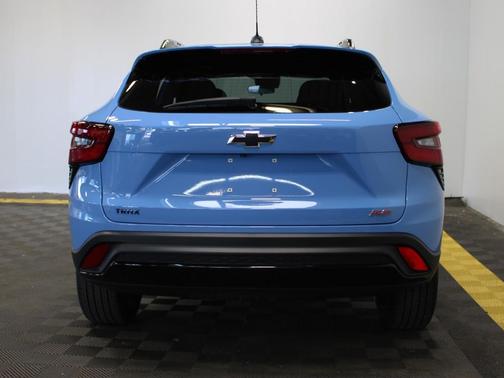 Fountain Blue 2024 Chevrolet Trax FWD 2RS