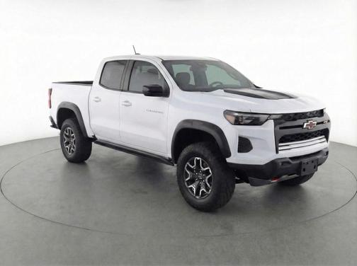 Summit White 2024 Chevrolet Colorado ZR2