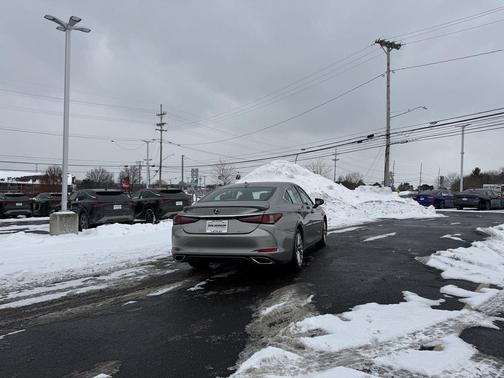 2021 Lexus ES 350 Luxury