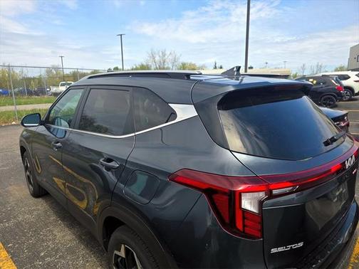 2024 Kia Seltos EX