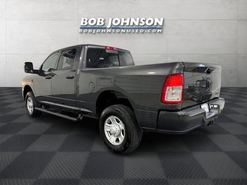 2024 RAM 3500 Tradesman Crew Cab 4x4 6'4' Box