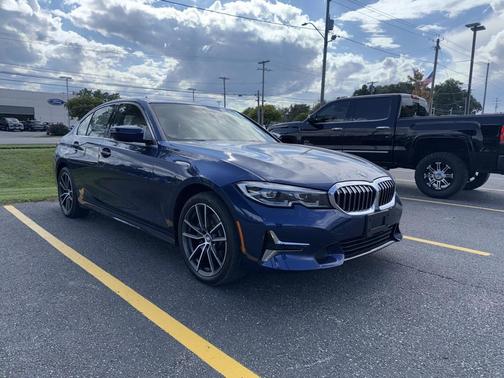 2019 BMW 330 xDrive