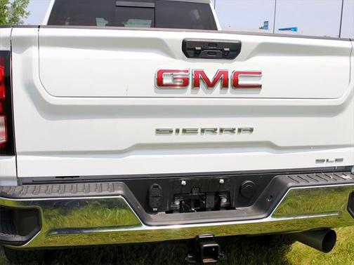 2025 GMC Sierra 2500 SLE