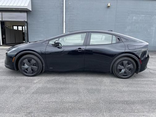 2026 Toyota Prius LE